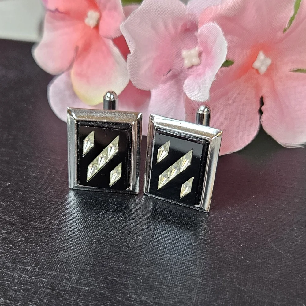 Vintage Art Deco Glass Crystal Black & Silver Cuff Links